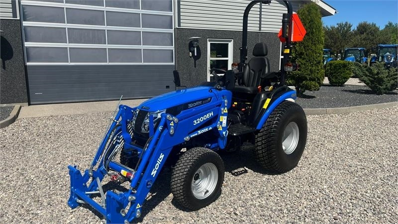 Solis H26 HST Turfdæk og Frontlæsser - Ciągnik rolniczy: zdjęcie 2 Solis H26 HST Turfdæk og Frontlæsser - Ciągnik rolniczy: zdjęcie 2