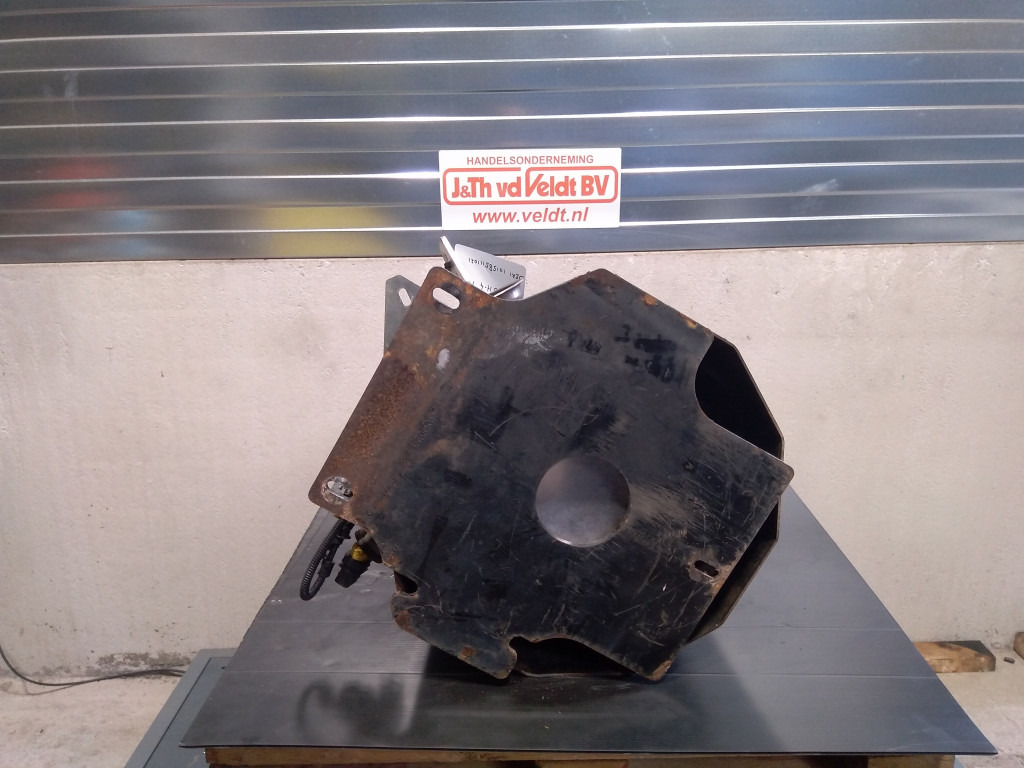 Bomag BW213DH-4 1BVC - - Tłumik do Maszyn budowlanych: zdjęcie 2 Bomag BW213DH-4 1BVC - - Tłumik do Maszyn budowlanych: zdjęcie 2