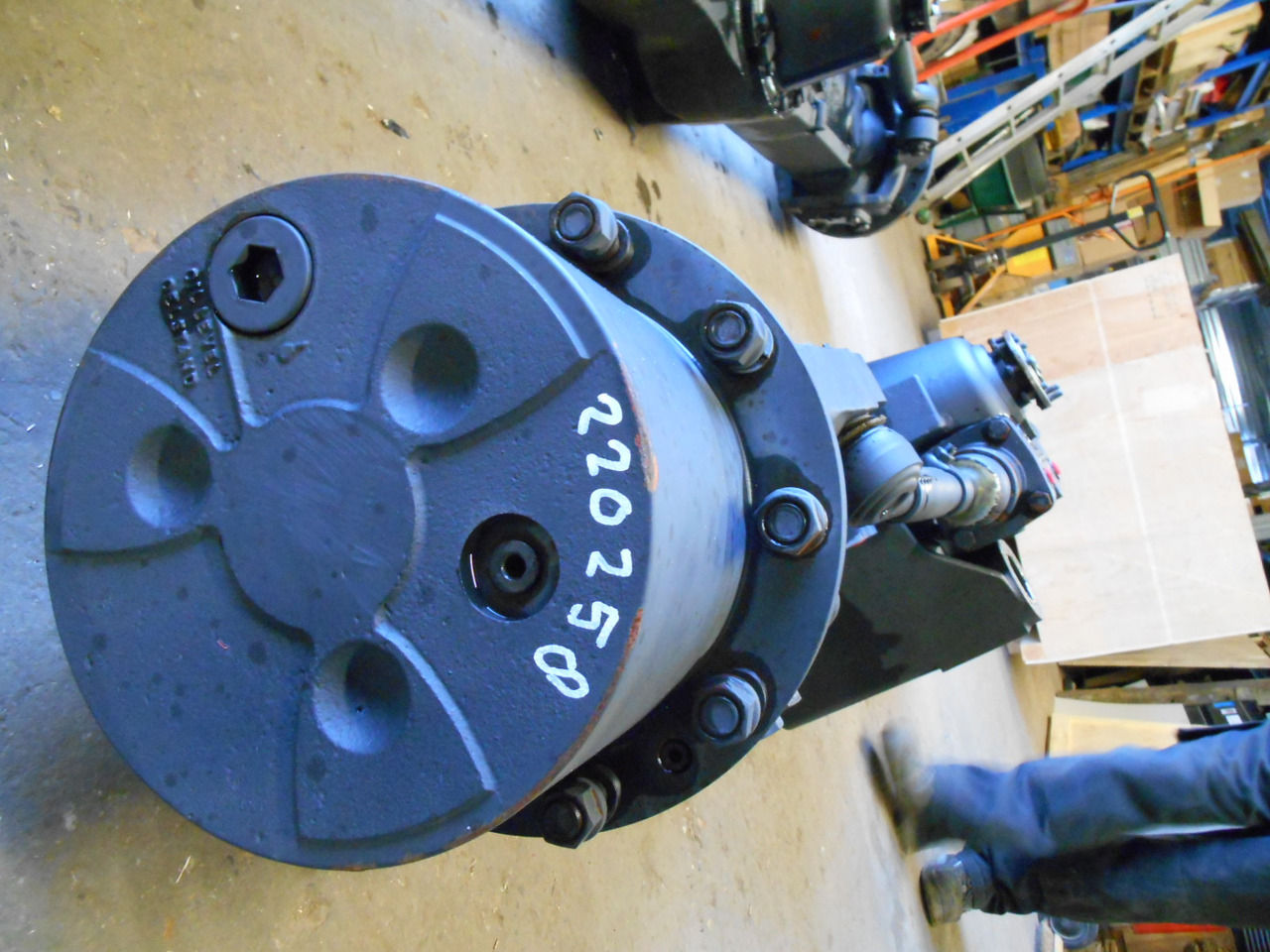 Hitachi 4452492 - Przedni most do Maszyn budowlanych: zdjęcie 5 Hitachi 4452492 - Przedni most do Maszyn budowlanych: zdjęcie 5