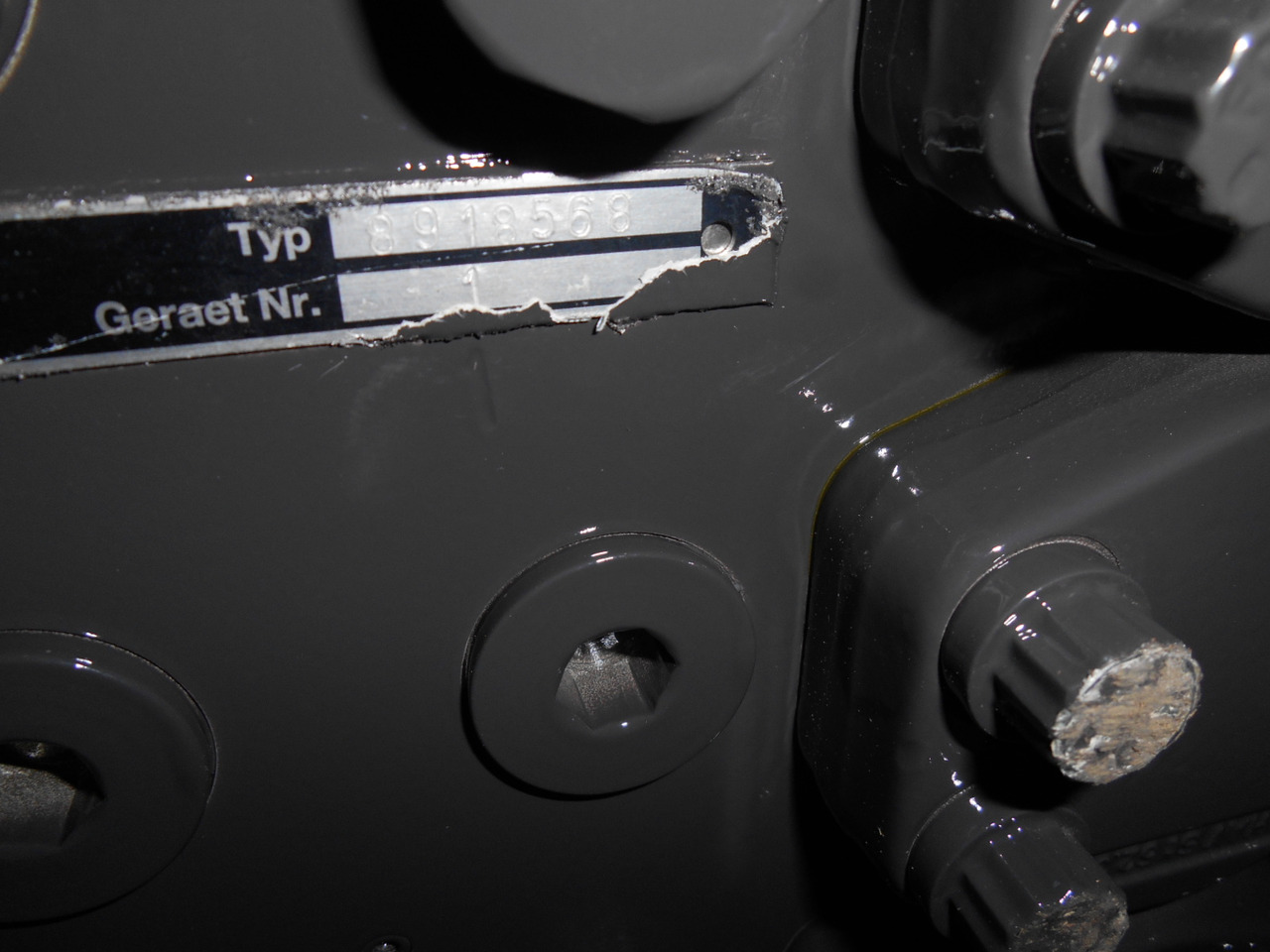 New Holland 8918568 - Zawór hydrauliczny do Maszyn budowlanych: zdjęcie 3 New Holland 8918568 - Zawór hydrauliczny do Maszyn budowlanych: zdjęcie 3