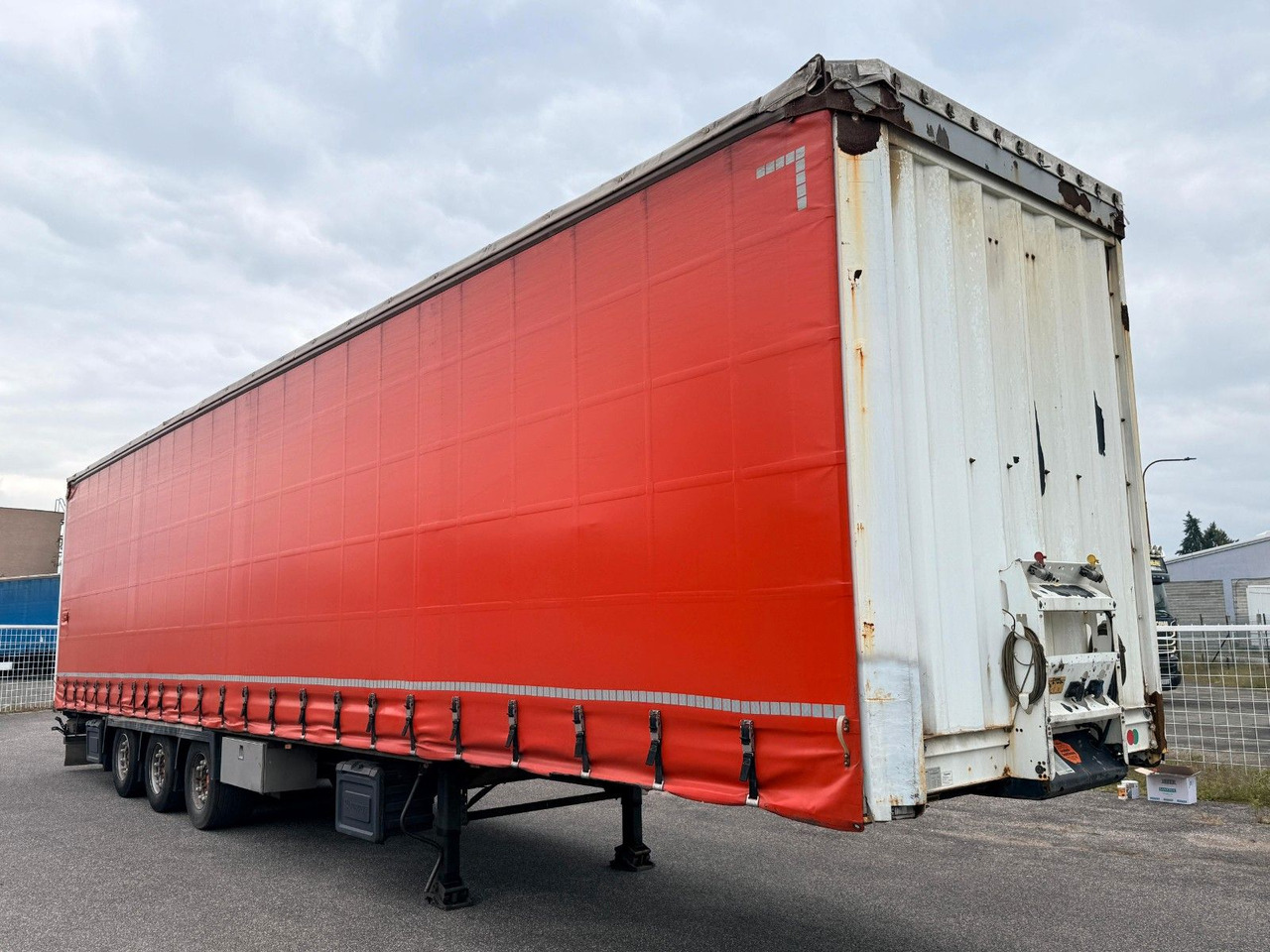 Krone SD - Naczepa plandeka: zdjęcie 3 Krone SD - Naczepa plandeka: zdjęcie 3