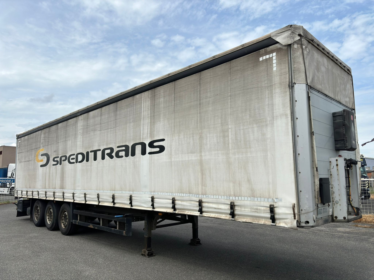 SCHMITZ SCS 24/L - Naczepa plandeka: zdjęcie 3 SCHMITZ SCS 24/L - Naczepa plandeka: zdjęcie 3