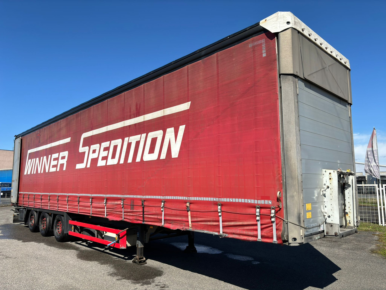 SCHMITZ SCS 24/L - Naczepa plandeka: zdjęcie 3 SCHMITZ SCS 24/L - Naczepa plandeka: zdjęcie 3