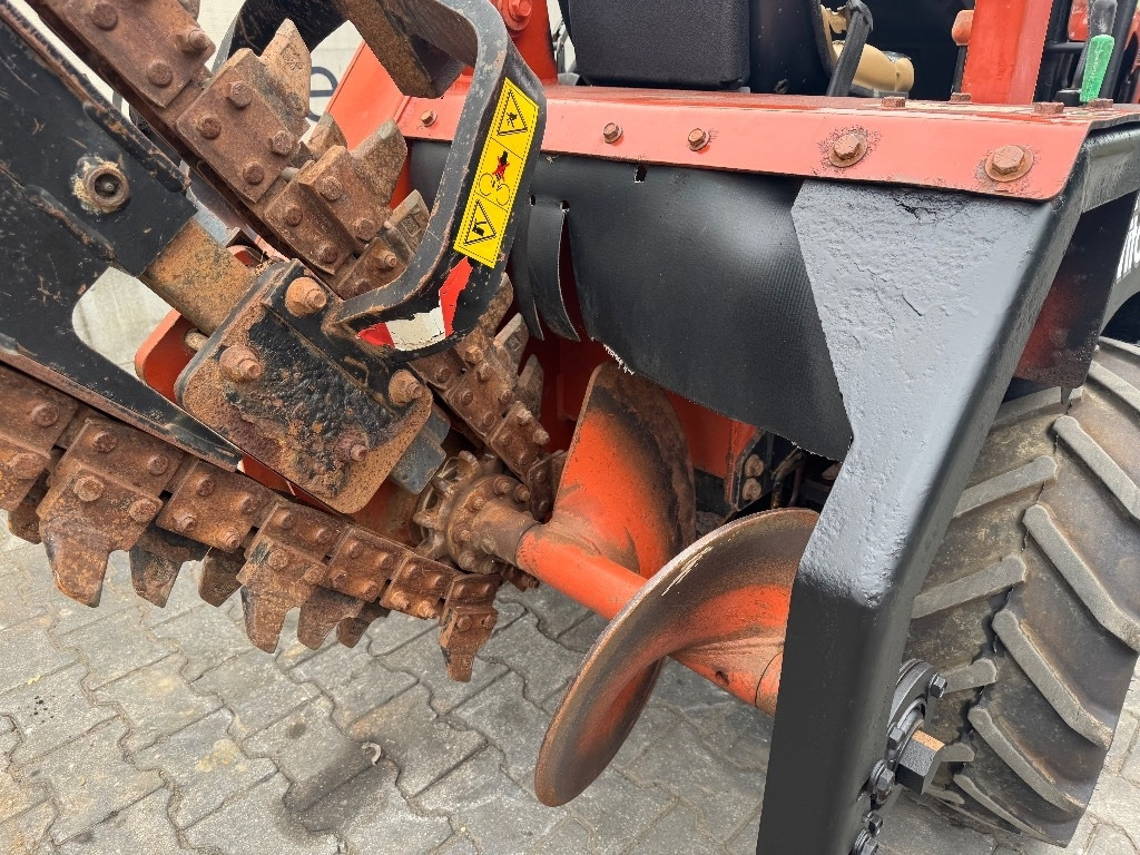 Koparka łańcuchowa Ditch Witch RT 40: zdjęcie 13 Koparka łańcuchowa Ditch Witch RT 40: zdjęcie 13