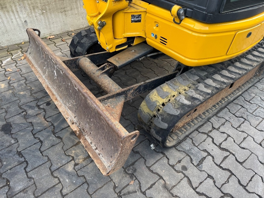 Komatsu PC 26 MR-3 - Minikoparka: zdjęcie 4 Komatsu PC 26 MR-3 - Minikoparka: zdjęcie 4