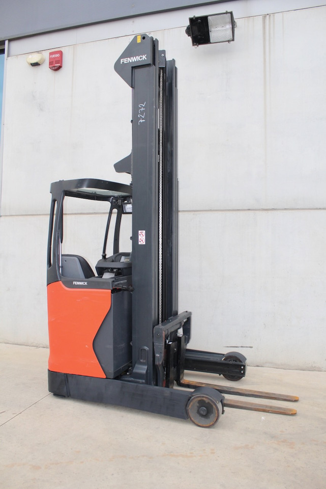 Linde R 16 - Reach truck: zdjęcie 1 Linde R 16 - Reach truck: zdjęcie 1