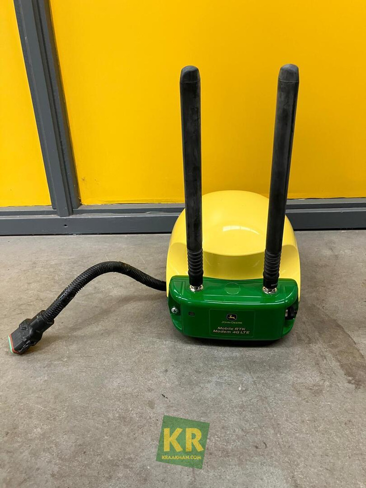 Starfire 6000 ontvanger John Deere - System nawigacyjny do Maszyn rolniczych: zdjęcie 2 Starfire 6000 ontvanger John Deere - System nawigacyjny do Maszyn rolniczych: zdjęcie 2