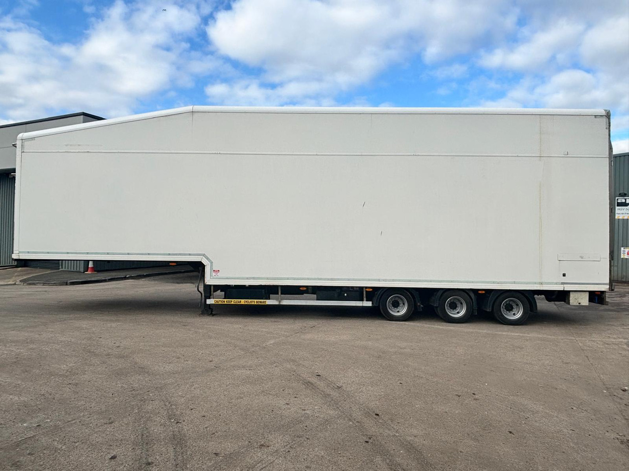 Gray and Adams 2013 Vector 1950MT – CBT400DD - Naczepa chłodnia: zdjęcie 2 Gray and Adams 2013 Vector 1950MT – CBT400DD - Naczepa chłodnia: zdjęcie 2