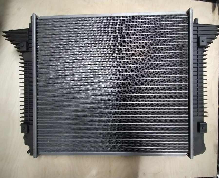 CHŁODNICA WODY MERCEDES ATEGO I II 9735000803 OM904 OM924 OM906 - Chłodnica: zdjęcie 2 CHŁODNICA WODY MERCEDES ATEGO I II 9735000803 OM904 OM924 OM906 - Chłodnica: zdjęcie 2