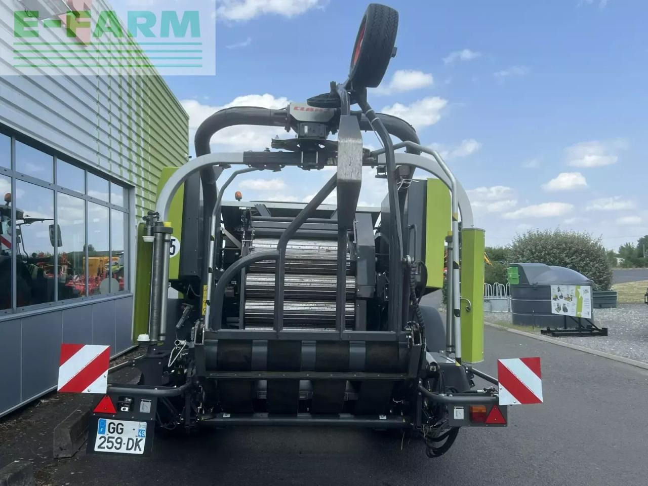 CLAAS rollant 455 rc uniwrap - Prasa kostkująca: zdjęcie 4 CLAAS rollant 455 rc uniwrap - Prasa kostkująca: zdjęcie 4