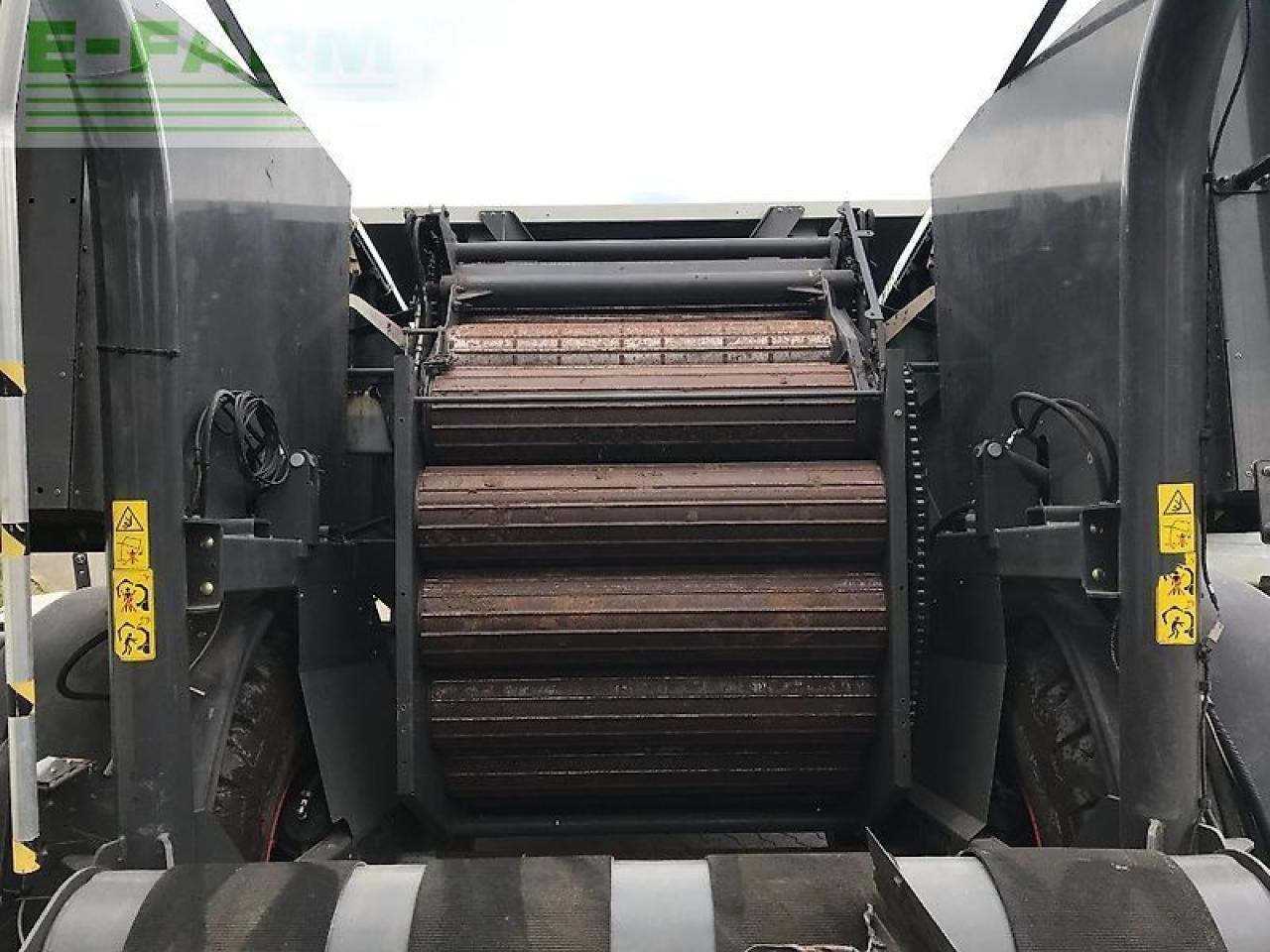 CLAAS rollant uniwrap 455 - Prasa kostkująca: zdjęcie 4 CLAAS rollant uniwrap 455 - Prasa kostkująca: zdjęcie 4