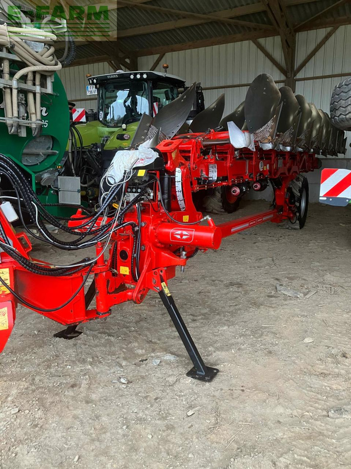 Gregoire Besson 8 corps - Pług: zdjęcie 2 Gregoire Besson 8 corps - Pług: zdjęcie 2