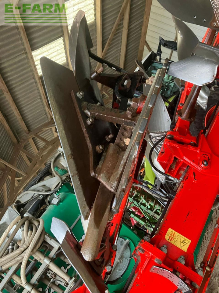 Gregoire Besson 8 corps - Pług: zdjęcie 3 Gregoire Besson 8 corps - Pług: zdjęcie 3