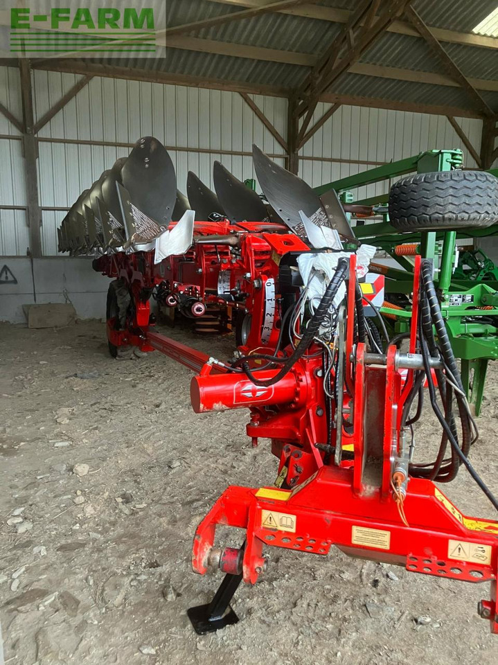 Gregoire Besson 8 corps - Pług: zdjęcie 1 Gregoire Besson 8 corps - Pług: zdjęcie 1