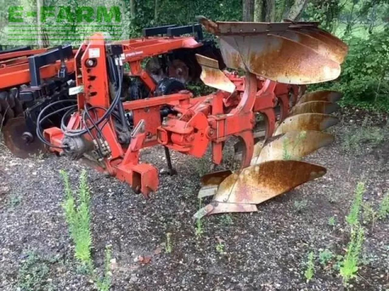 Gregoire Besson rs47 - Pług: zdjęcie 2 Gregoire Besson rs47 - Pług: zdjęcie 2