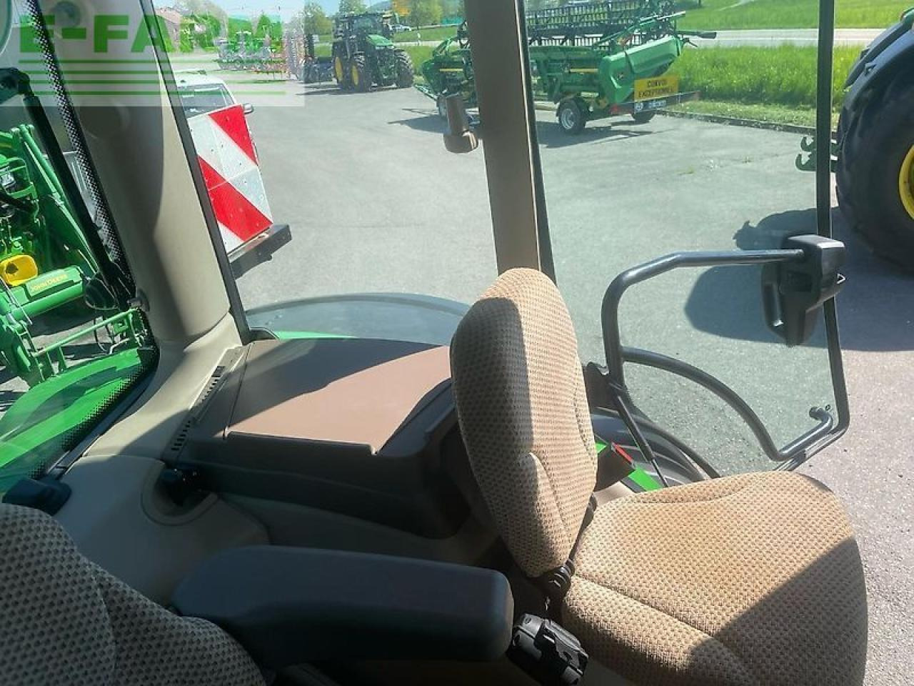 John Deere 6r215 / 6r 215 - Ciągnik rolniczy: zdjęcie 5 John Deere 6r215 / 6r 215 - Ciągnik rolniczy: zdjęcie 5