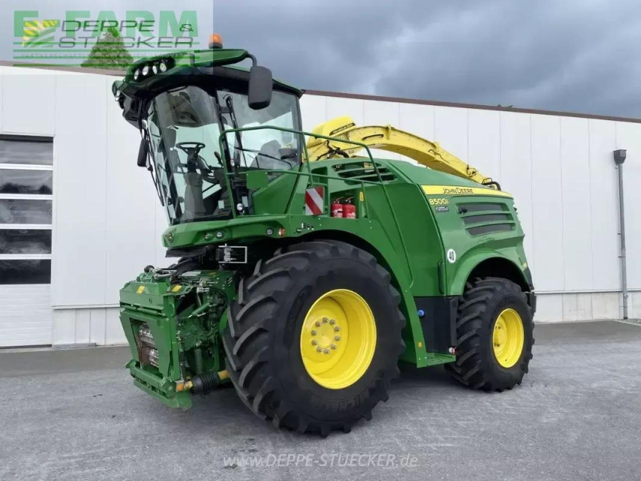 John Deere 8500i - Sieczkarnia: zdjęcie 1 John Deere 8500i - Sieczkarnia: zdjęcie 1
