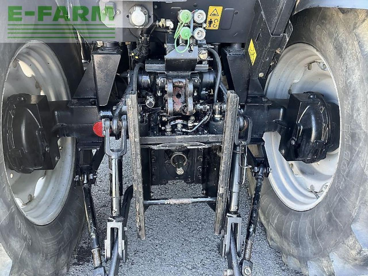 Massey Ferguson 2435 - Ciągnik rolniczy: zdjęcie 5 Massey Ferguson 2435 - Ciągnik rolniczy: zdjęcie 5