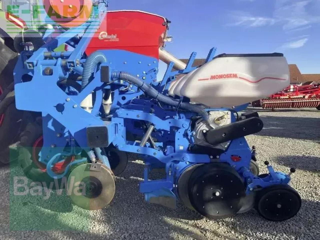 Monosem monosem tfcii 8x75 1350 l - Siewnik punktowy: zdjęcie 5 Monosem monosem tfcii 8x75 1350 l - Siewnik punktowy: zdjęcie 5