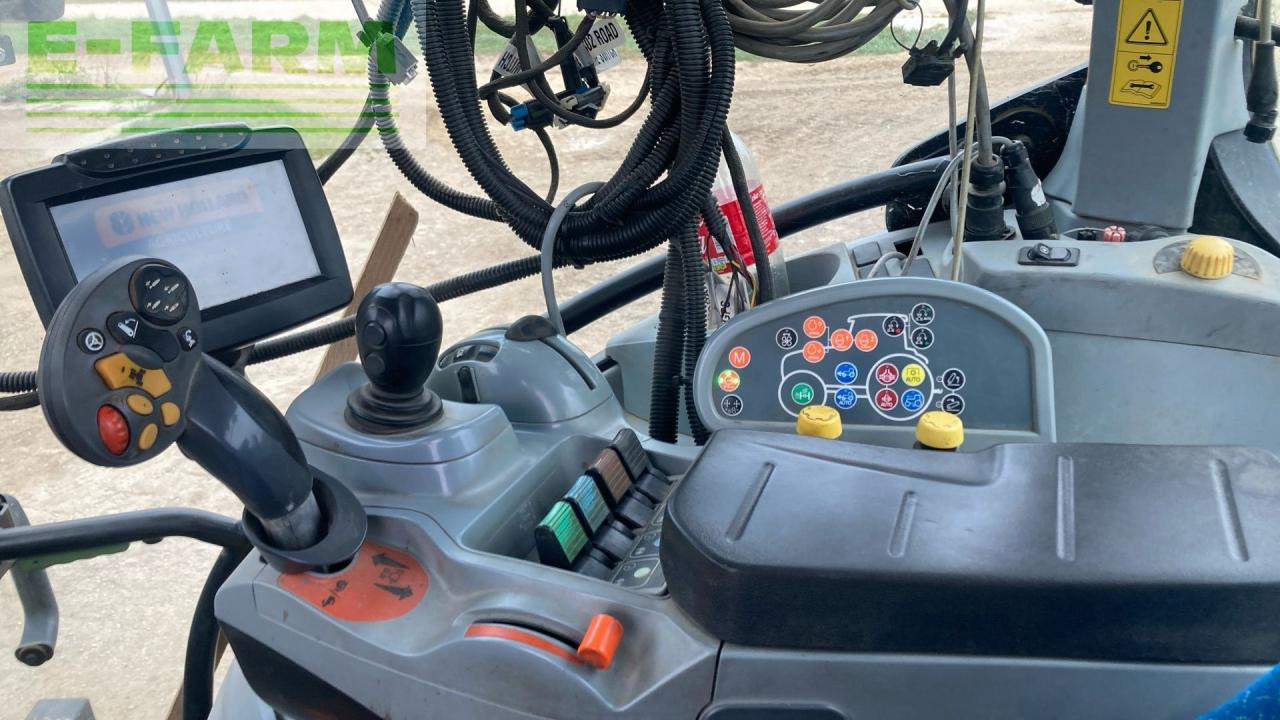 Ciągnik rolniczy New Holland T7050: zdjęcie 20 Ciągnik rolniczy New Holland T7050: zdjęcie 20