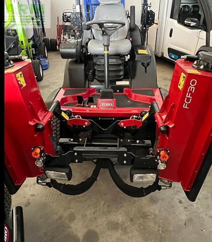 Toro lt-f 3000 - Kosiarka rolnicza: zdjęcie 1 Toro lt-f 3000 - Kosiarka rolnicza: zdjęcie 1