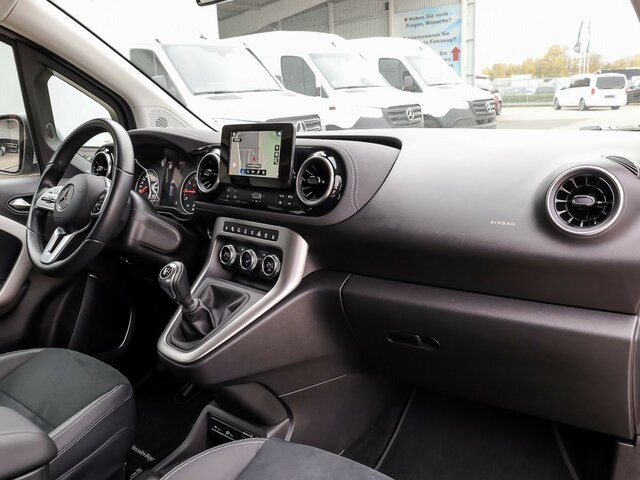 MERCEDES-BENZ T 180 Progressive,AMF Rollstuhlrampe,LED,Navi... - Mikrobus: zdjęcie 5 MERCEDES-BENZ T 180 Progressive,AMF Rollstuhlrampe,LED,Navi... - Mikrobus: zdjęcie 5