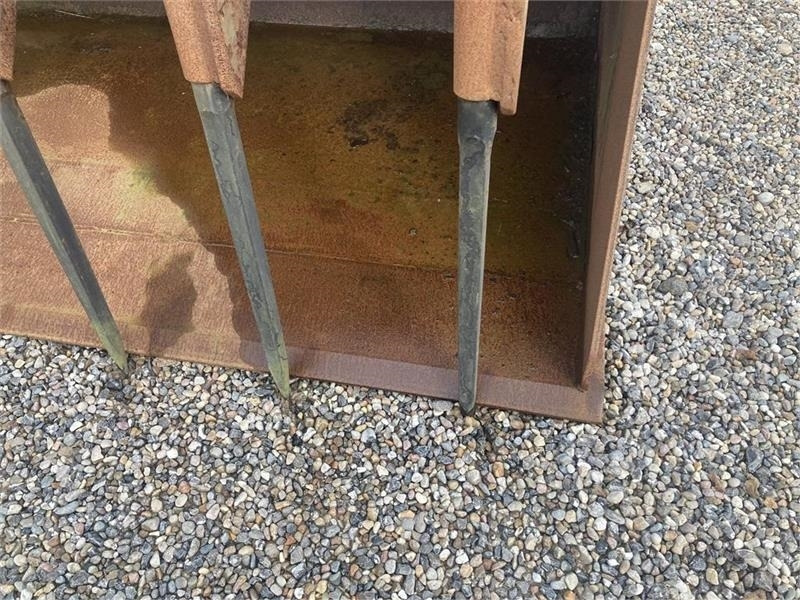 Kirk SILOSKOVL MED VOLVOBESLAG - Maszyna do produkcji kiszonki: zdjęcie 3 Kirk SILOSKOVL MED VOLVOBESLAG - Maszyna do produkcji kiszonki: zdjęcie 3