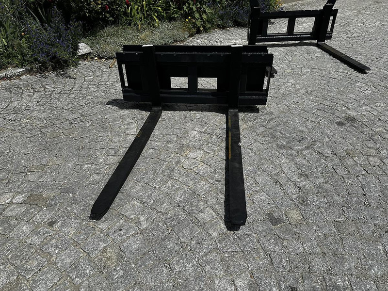 Big Palettengabel mit Bobcat 114cm Aufnahme - Widły do Urządzeń transportu wewnętrznego: zdjęcie 1 Big Palettengabel mit Bobcat 114cm Aufnahme - Widły do Urządzeń transportu wewnętrznego: zdjęcie 1