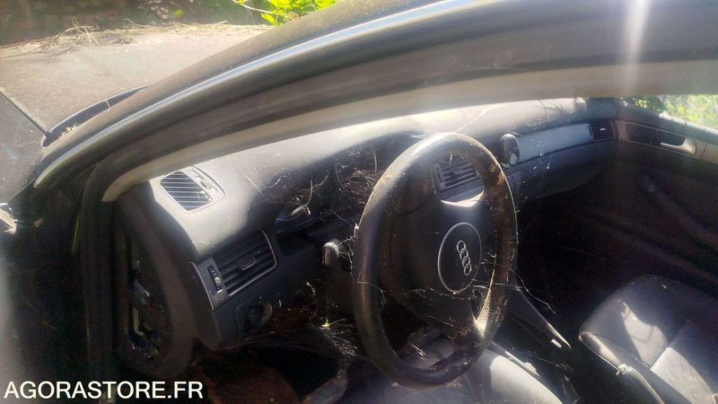AUDI A6 - 2002 - POUR PIECES - Samochód osobowy: zdjęcie 3 AUDI A6 - 2002 - POUR PIECES - Samochód osobowy: zdjęcie 3