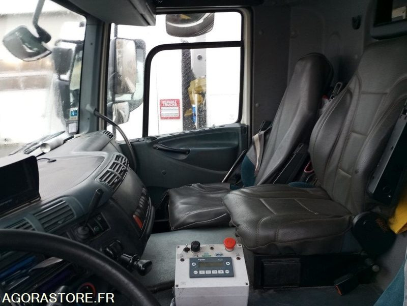 BOM DAF 566139kms 2005 - Śmieciarka: zdjęcie 4 BOM DAF 566139kms 2005 - Śmieciarka: zdjęcie 4