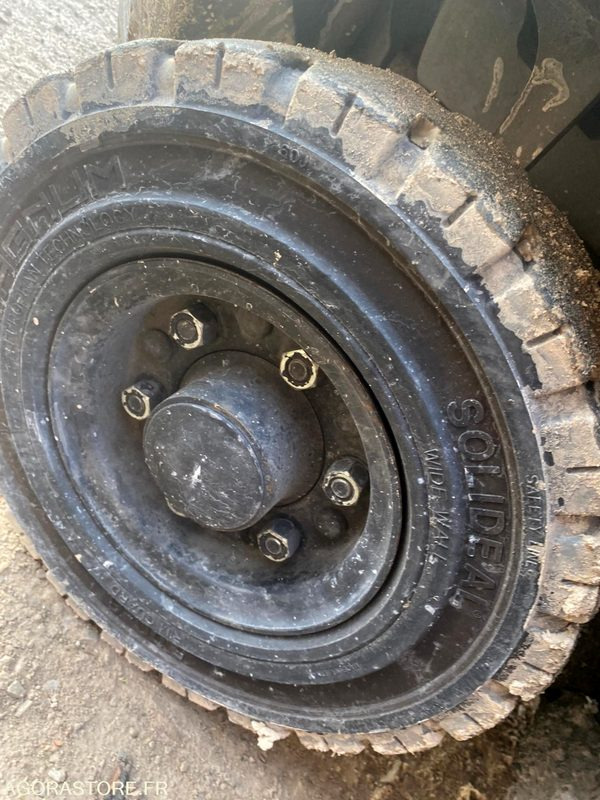 Wózek widłowy gazowy Chariot élévateur GAZ NISSAN 1.8T: zdjęcie 8 Wózek widłowy gazowy Chariot élévateur GAZ NISSAN 1.8T: zdjęcie 8