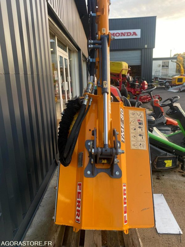 Epareuse Ferri t320 - Excellent Etat - Maszyna ogrodnicza: zdjęcie 3 Epareuse Ferri t320 - Excellent Etat - Maszyna ogrodnicza: zdjęcie 3