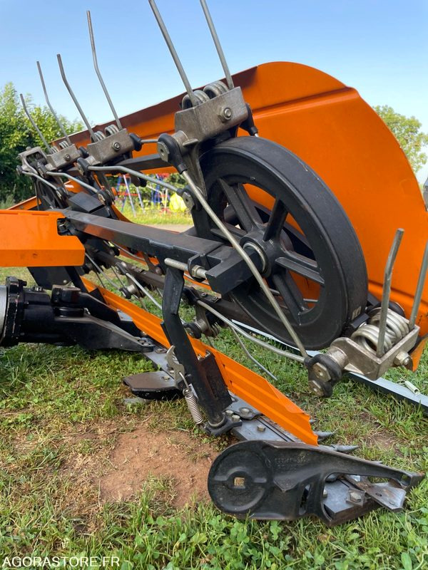 Faucheuse REFORM - Kosiarka bijakowa: zdjęcie 2 Faucheuse REFORM - Kosiarka bijakowa: zdjęcie 2