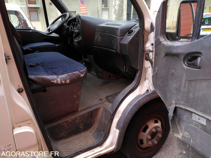 IVECO AMPLIROLL - Samochód dostawczy skrzyniowy: zdjęcie 5 IVECO AMPLIROLL - Samochód dostawczy skrzyniowy: zdjęcie 5