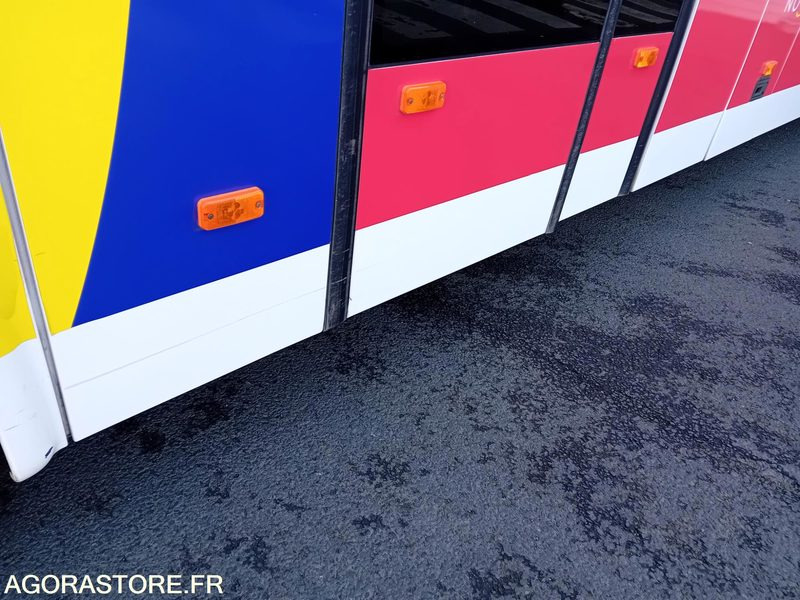 IVECO CROSSWAY LINE - DS 235 TY - E6 - 2015 - 450000 KM - BOX FAP HS - Turystyczny autobus: zdjęcie 3 IVECO CROSSWAY LINE - DS 235 TY - E6 - 2015 - 450000 KM - BOX FAP HS - Turystyczny autobus: zdjęcie 3