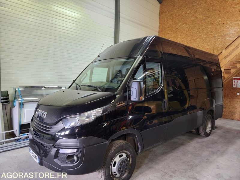 IVECO DAILY 35C21- 2017 / 170000 KM - Furgon: zdjęcie 2 IVECO DAILY 35C21- 2017 / 170000 KM - Furgon: zdjęcie 2