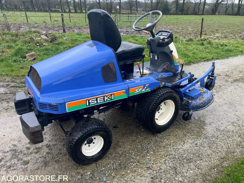 Iseki SF230 - Kosiarka spalinowa: zdjęcie 4 Iseki SF230 - Kosiarka spalinowa: zdjęcie 4