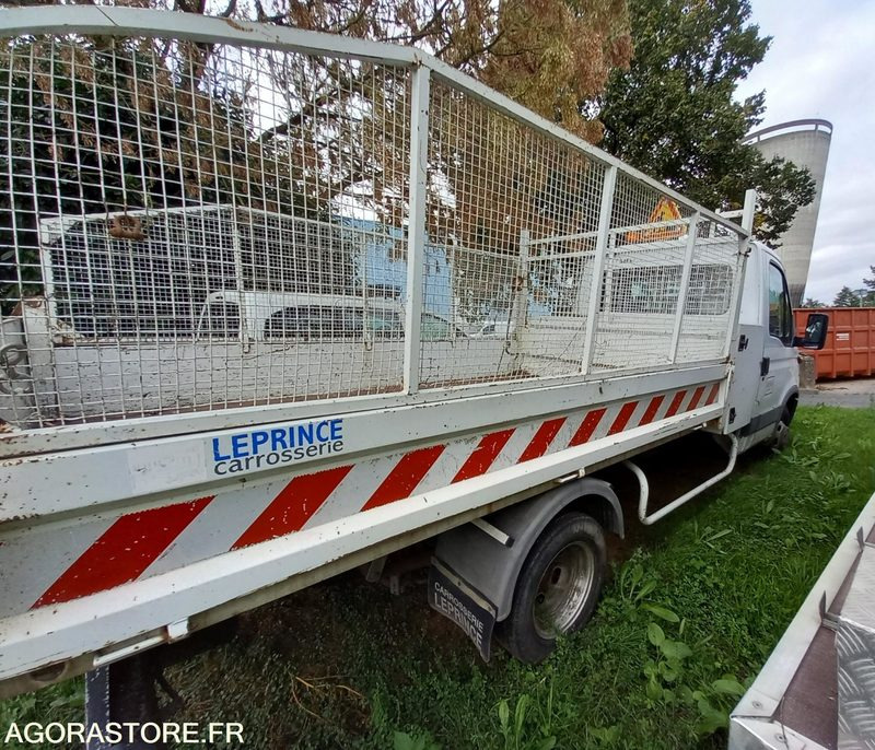 Iveco Daily - DL928JK - Furgon: zdjęcie 2 Iveco Daily - DL928JK - Furgon: zdjęcie 2