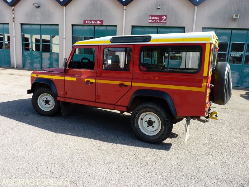 Land Rover Defender Long - SUV: zdjęcie 4 Land Rover Defender Long - SUV: zdjęcie 4