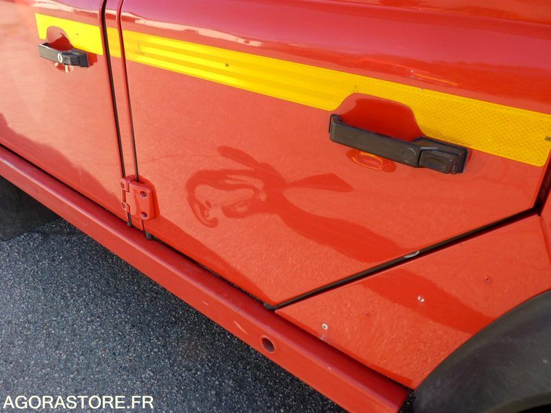 Land Rover Defender Long - SUV: zdjęcie 3 Land Rover Defender Long - SUV: zdjęcie 3
