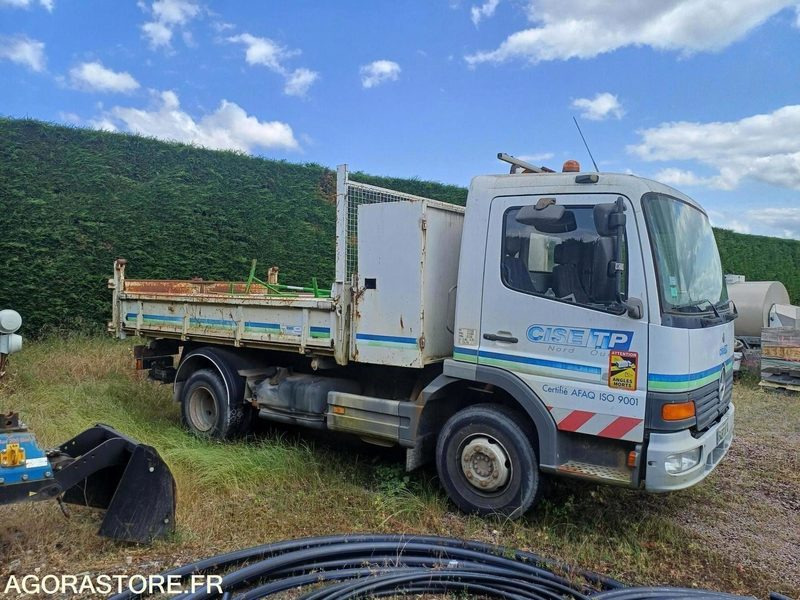 MERCEDES - ATEGO B 918 BENNE AVEC COFFRE - 2002 / 321065KMS (09/2019) - 6487XW14 - Wywrotka: zdjęcie 3 MERCEDES - ATEGO B 918 BENNE AVEC COFFRE - 2002 / 321065KMS (09/2019) - 6487XW14 - Wywrotka: zdjęcie 3