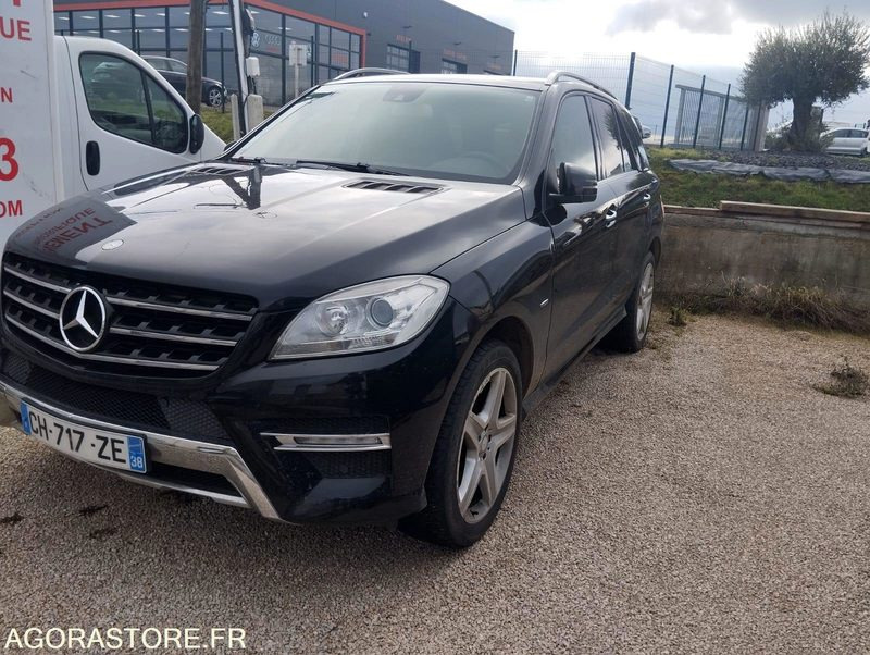 MERCEDES CLASSE ML 350 3.0 CDI BLUETEC V6 TURBO 4-MATIC - SUV: zdjęcie 1 MERCEDES CLASSE ML 350 3.0 CDI BLUETEC V6 TURBO 4-MATIC - SUV: zdjęcie 1