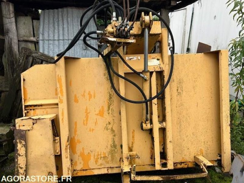 DESILEUSE LUCAS - Maszyna rolnicza: zdjęcie 1 DESILEUSE LUCAS - Maszyna rolnicza: zdjęcie 1