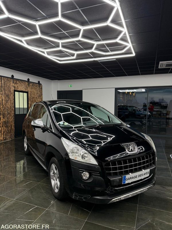 PEUGEOT 3008 1.6L HDI 115CH CROSSWAY - SUV: zdjęcie 2 PEUGEOT 3008 1.6L HDI 115CH CROSSWAY - SUV: zdjęcie 2