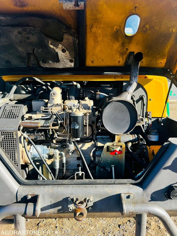 Pelle Mecalac 12MXT - 2004 - 4523 HEURES - Koparka: zdjęcie 5 Pelle Mecalac 12MXT - 2004 - 4523 HEURES - Koparka: zdjęcie 5