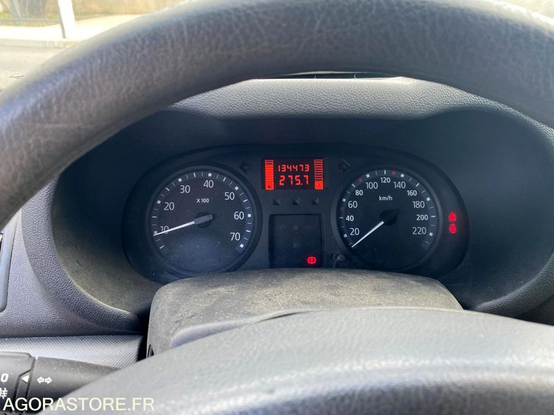 RENAULT CLIO 3 - Samochód osobowy: zdjęcie 4 RENAULT CLIO 3 - Samochód osobowy: zdjęcie 4