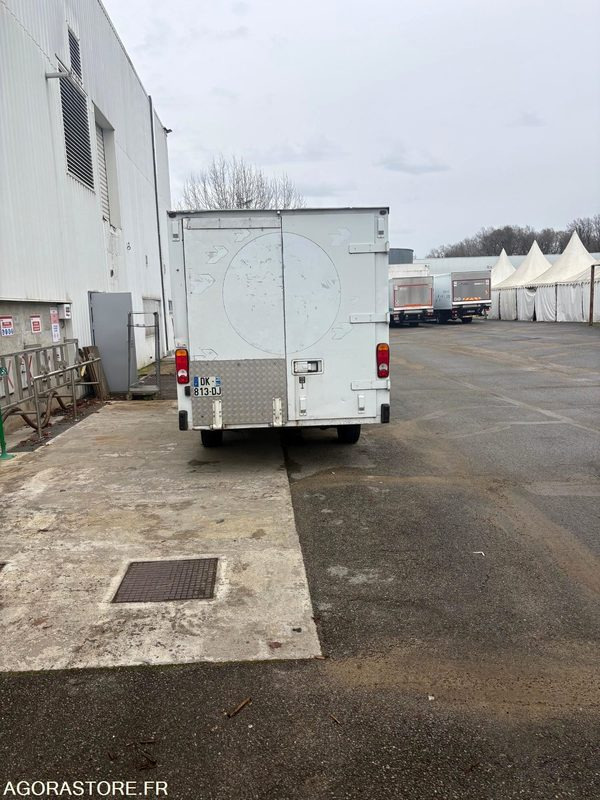 RENAULT - MASTER - 2014 / 292400 / VEHICULE NON ROULANT - Furgon: zdjęcie 3 RENAULT - MASTER - 2014 / 292400 / VEHICULE NON ROULANT - Furgon: zdjęcie 3