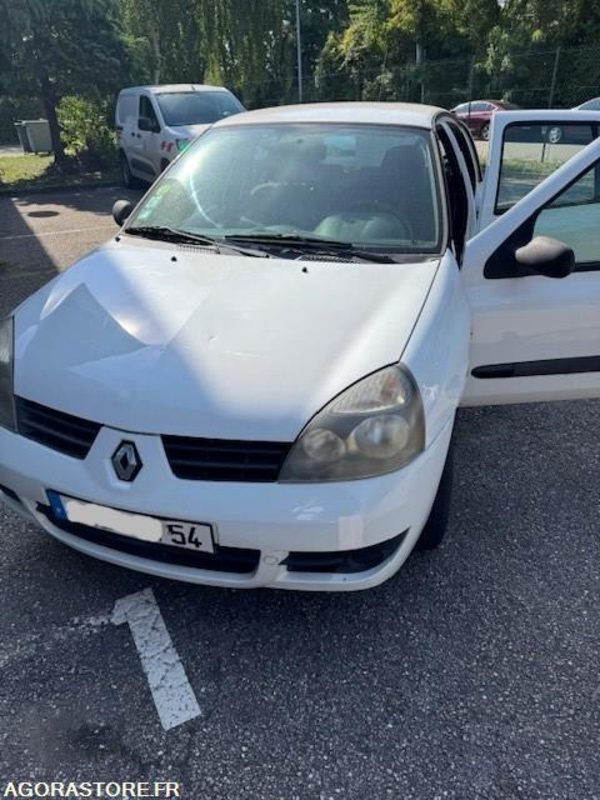 Renault CLIO 2 - Samochód osobowy: zdjęcie 1 Renault CLIO 2 - Samochód osobowy: zdjęcie 1