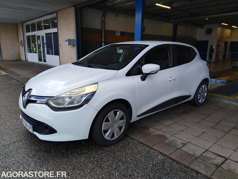 Renault Clio IV - 2013 - 181185kms - CP128LP - Samochód osobowy: zdjęcie 1 Renault Clio IV - 2013 - 181185kms - CP128LP - Samochód osobowy: zdjęcie 1