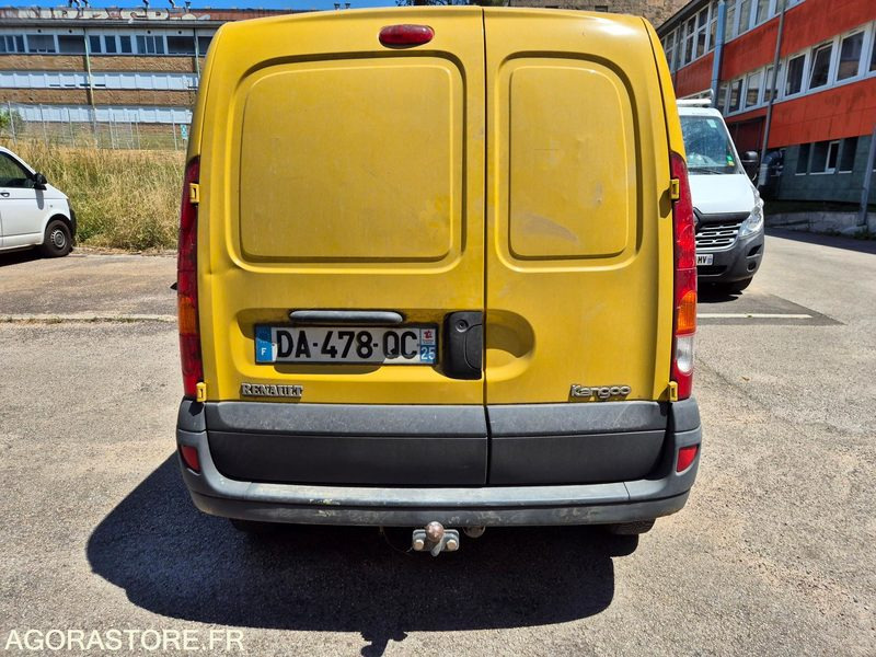 Renault Kangoo - année 2006 - 151570 kms - Mały samochód dostawczy: zdjęcie 4 Renault Kangoo - année 2006 - 151570 kms - Mały samochód dostawczy: zdjęcie 4